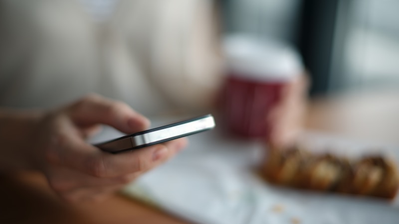 スシロー予約キャンセルのやり方をやさしく解説|アプリ・LINE・電話の手順と注意点